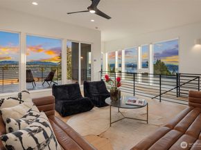 6203 52nd Avenue S, Seattle WA 98118