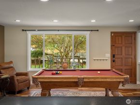 118 W Winesap Road, Bothell WA 98012