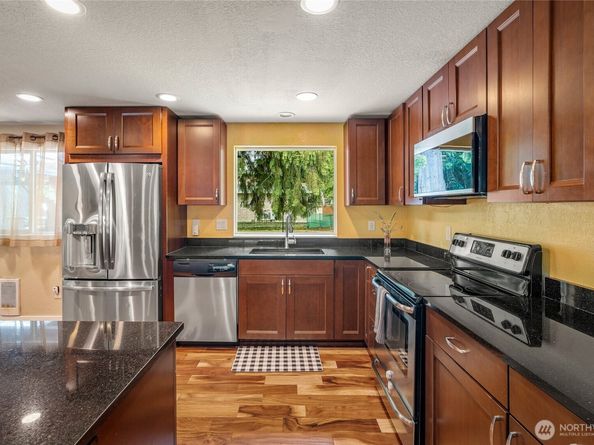 118 W Winesap Road, Bothell WA 98012