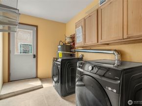 118 W Winesap Road, Bothell WA 98012