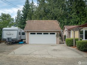 118 W Winesap Road, Bothell WA 98012