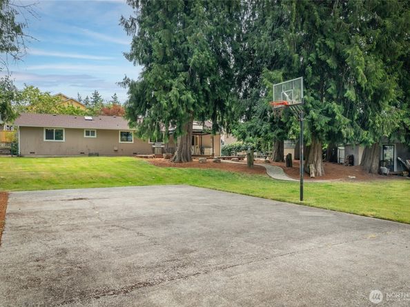 118 W Winesap Road, Bothell WA 98012