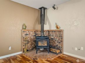 118 W Winesap Road, Bothell WA 98012