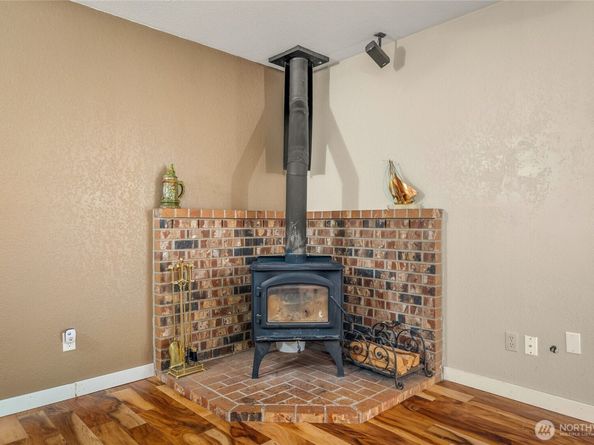 118 W Winesap Road, Bothell WA 98012
