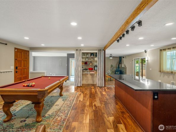 118 W Winesap Road, Bothell WA 98012