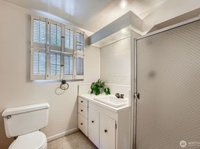 3706 84th Avenue SE, Mercer Island WA 98040
