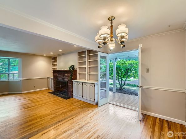 3706 84th Avenue SE, Mercer Island WA 98040