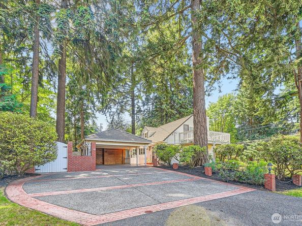 3706 84th Avenue SE, Mercer Island WA 98040