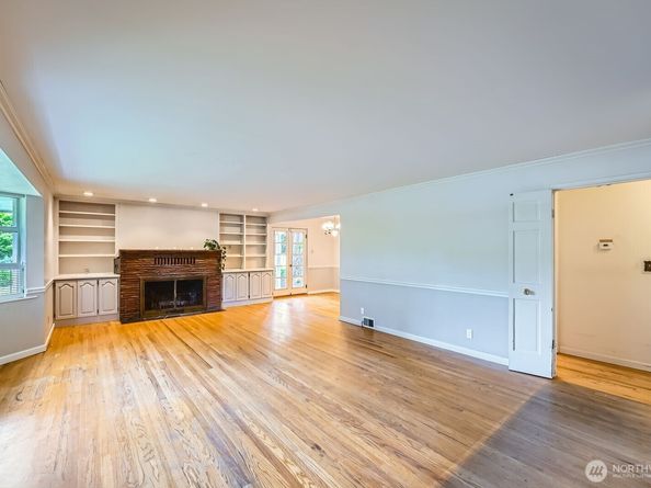 3706 84th Avenue SE, Mercer Island WA 98040