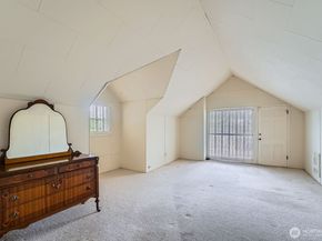 3706 84th Avenue SE, Mercer Island WA 98040