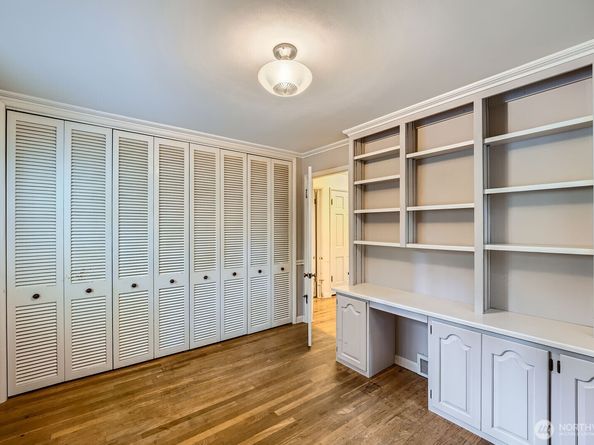3706 84th Avenue SE, Mercer Island WA 98040