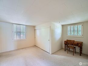 3706 84th Avenue SE, Mercer Island WA 98040