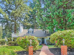 3706 84th Avenue SE, Mercer Island WA 98040