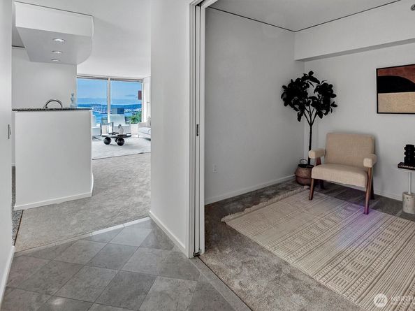 2000 1st Avenue 703, Seattle WA 98121