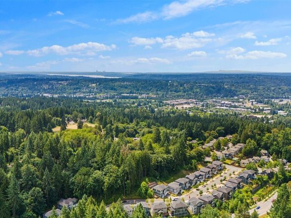 15249 NE Woodland Place, Woodinville WA 98072