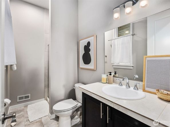 15249 NE Woodland Place, Woodinville WA 98072