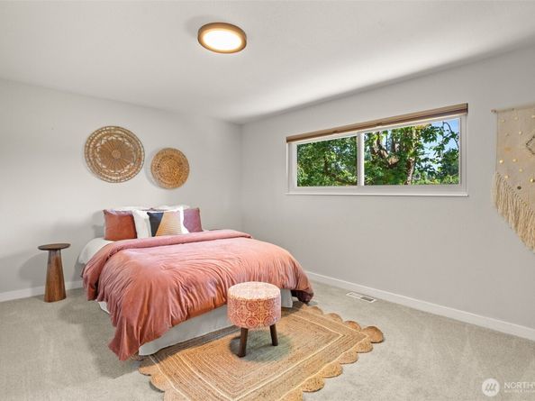 1737 NW Chena Road, Bremerton WA 98311