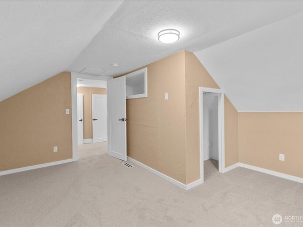 3443 21st Avenue W, Seattle WA 98199