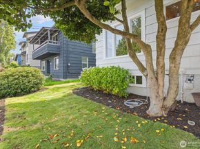 3443 21st Avenue W, Seattle WA 98199