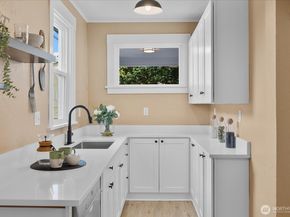 3443 21st Avenue W, Seattle WA 98199