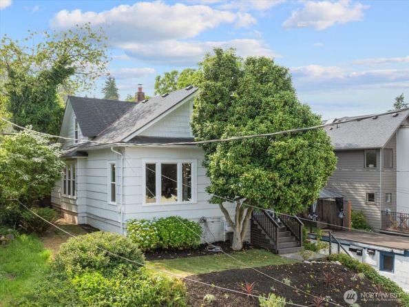 3443 21st Avenue W, Seattle WA 98199