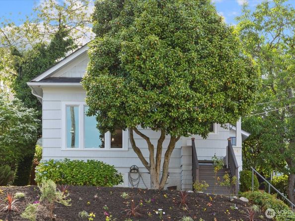 3443 21st Avenue W, Seattle WA 98199