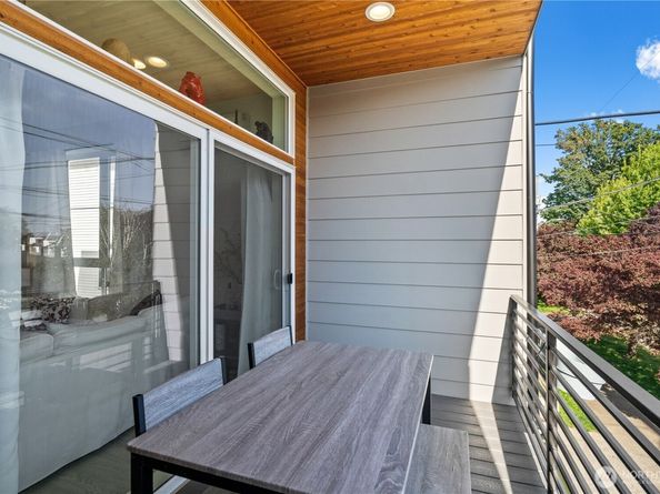 1734 NW 62nd Street A, Seattle WA 98107