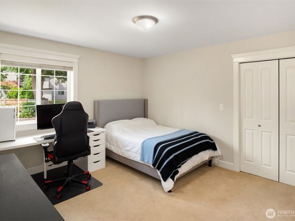 201 240th Street SW, Bothell WA 98021