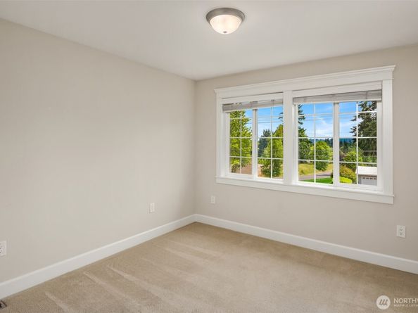 201 240th Street SW, Bothell WA 98021