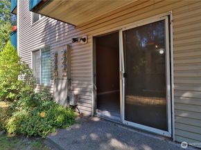 17431 Ambaum Boulevard S C43, Seattle WA 98148