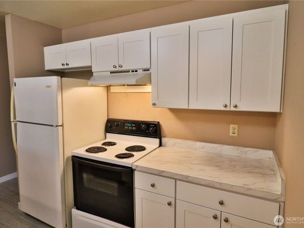 17431 Ambaum Boulevard S C43, Seattle WA 98148