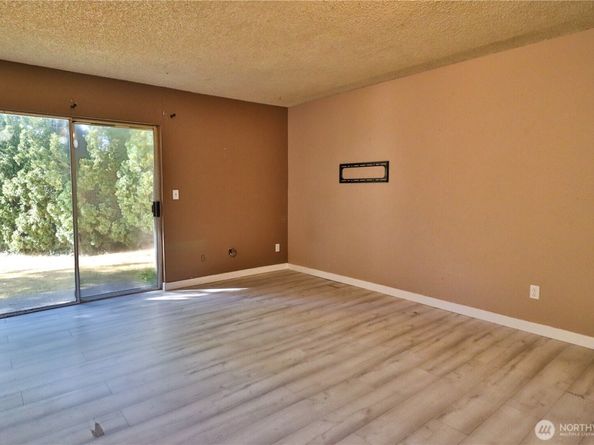 17431 Ambaum Boulevard S C43, Seattle WA 98148