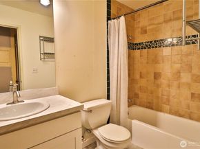 17431 Ambaum Boulevard S C43, Seattle WA 98148