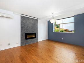 7528 21st Avenue SW, Seattle WA 98106