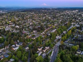 7528 21st Avenue SW, Seattle WA 98106