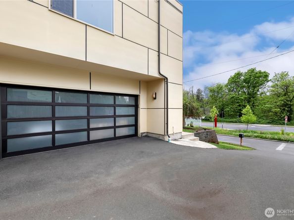 7528 21st Avenue SW, Seattle WA 98106