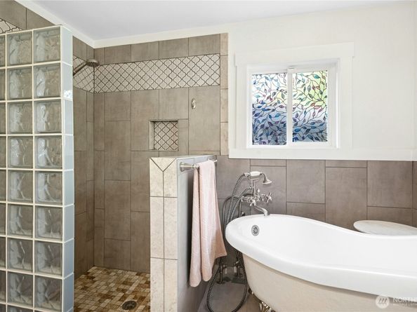 9359 31st Place SW, Seattle WA 98126