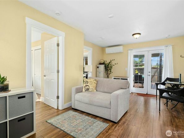 9359 31st Place SW, Seattle WA 98126