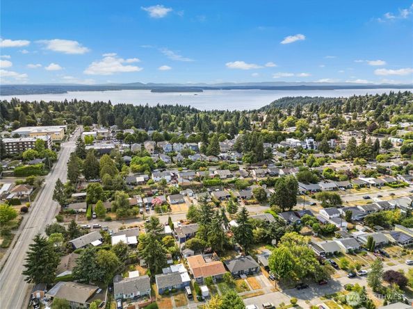 9359 31st Place SW, Seattle WA 98126