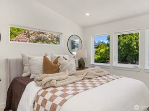 8526 Latona Avenue NE, Seattle WA 98115