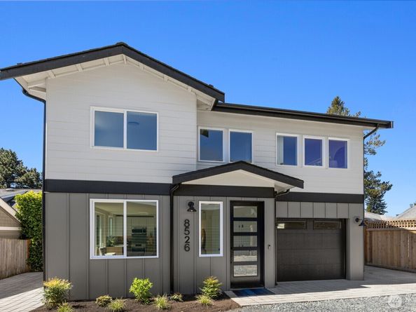 8526 Latona Avenue NE, Seattle WA 98115