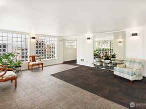 522 W Mercer Place 403, Seattle WA 98119