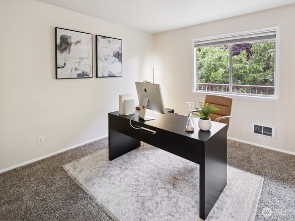 522 W Mercer Place 403, Seattle WA 98119