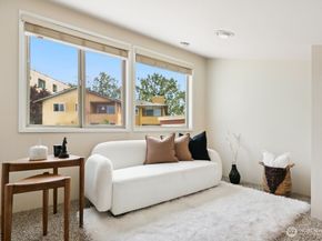 522 W Mercer Place 403, Seattle WA 98119