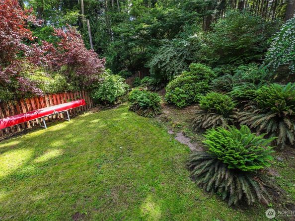 1622 196th Place SW, Lynnwood WA 98036