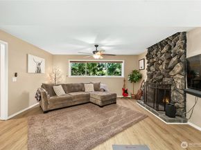 1622 196th Place SW, Lynnwood WA 98036