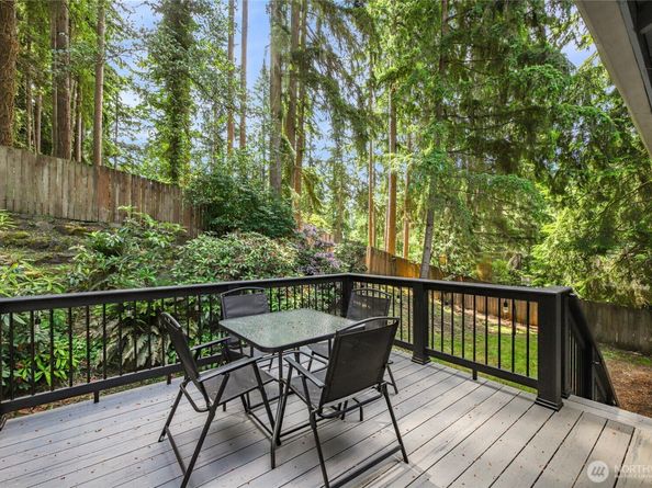 1622 196th Place SW, Lynnwood WA 98036