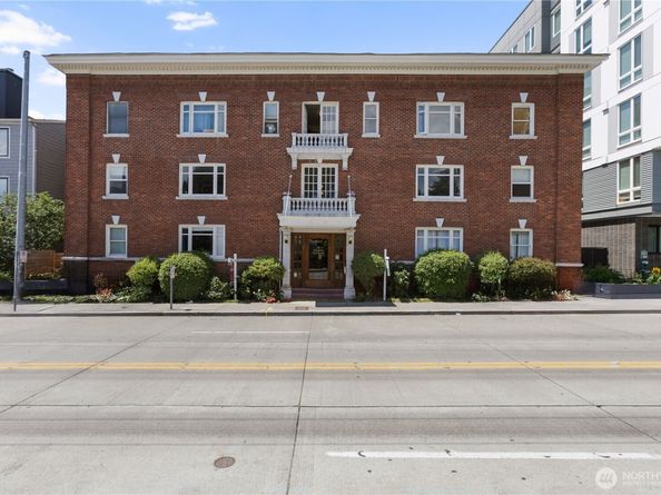 4725 15th Avenue NE 22, Seattle WA 98105