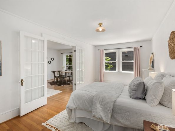 4725 15th Avenue NE 22, Seattle WA 98105