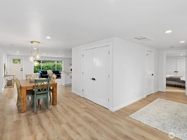14327 Fremont Avenue N, Seattle WA 98133